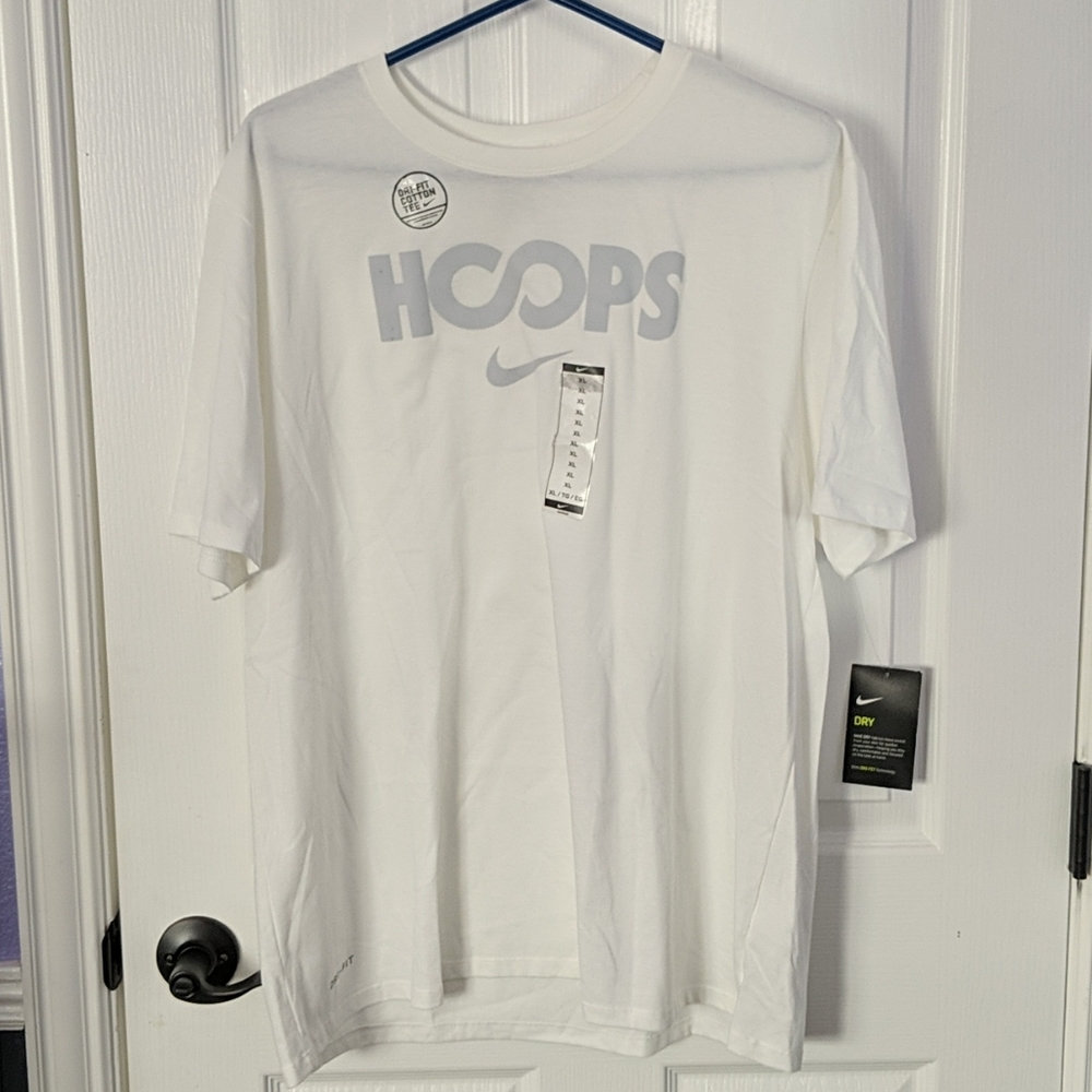 New with tags Nike XL t-shirt